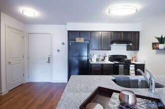 550 Central Ave in Orange, NJ - Foto de edificio - Building Photo