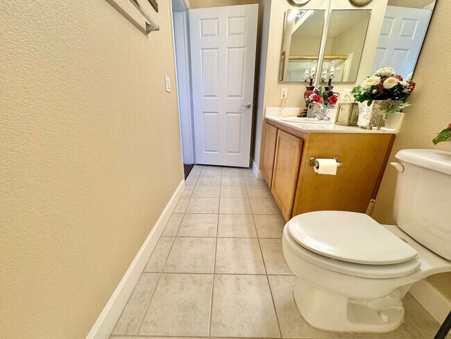 55 E Agate Ave in Las Vegas, NV - Foto de edificio - Building Photo