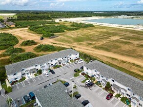448 NW 12th Pl in Florida City, FL - Building Photo - Building Photo