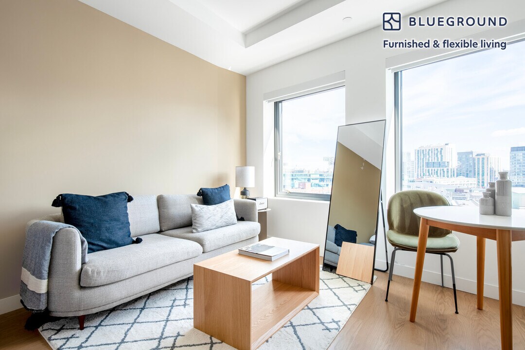775 Beacon St in Boston, MA - Building Photo