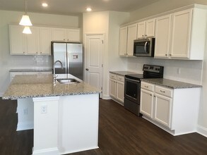 27 Birch Cir in Port Wentworth, GA - Building Photo - Building Photo