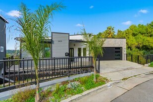 2409 Yorkshire Dr in Los Angeles, CA - Building Photo