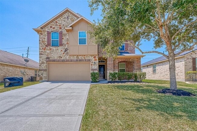 property at 18211 Cimmaron Oak Ln