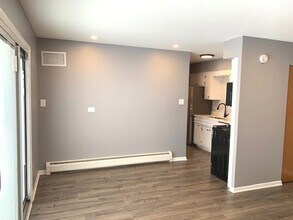 7300 S 78th Ave in Bridgeview, IL - Building Photo - Building Photo