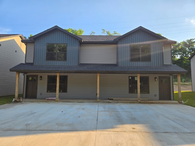 property at 3114 Commerce St