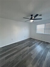 1855 W Deane St in Fayetteville, AR - Building Photo - Building Photo