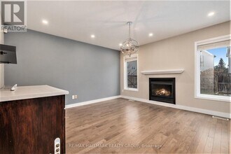 57 Collington St in Ottawa, ON - Building Photo - Building Photo