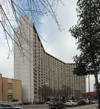 University Square - A Senior Community in Philadelphia, PA - Building Photo - Building Photo