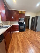 100 Ryan St in Lafayette, LA - Building Photo - Building Photo