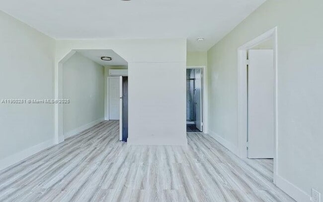 1010 Opa-locka Blvd in Opa Locka, FL - Building Photo - Building Photo