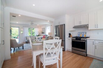 21 Overlook Ave in Groton, CT - Building Photo - Building Photo