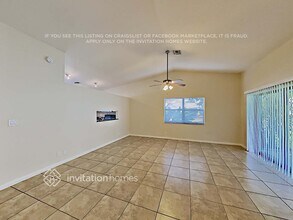 7670 NW 88th Ln in Tamarac, FL - Building Photo - Building Photo