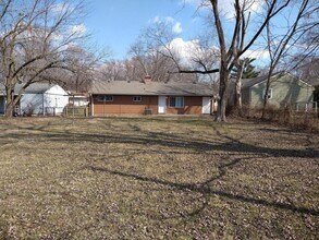 10728 Cambridge Ave in Kansas City, MO - Building Photo - Building Photo