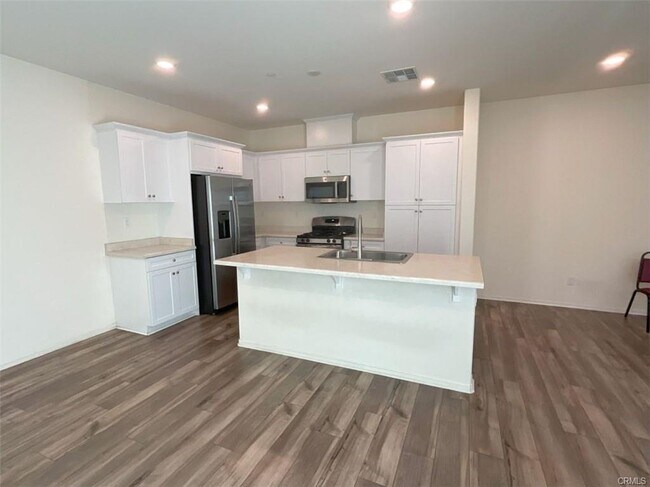 17188 Pioneer Wy. in San Bernardino, CA - Building Photo - Building Photo