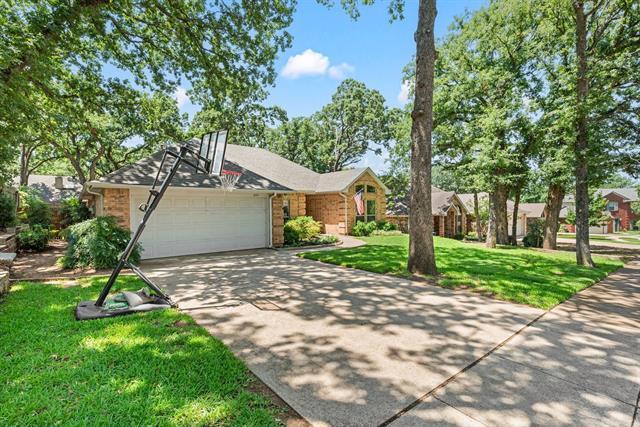 2141 Aspenwood Dr N in Grapevine, TX - Building Photo - Building Photo