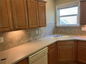 130 Creekwood Tr in Acworth, GA - Building Photo - Building Photo
