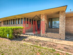 13601 Pinehurst Rd in Oklahoma City, OK - Building Photo - Building Photo