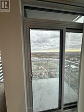 8 Interchange Wy in Vaughan, ON - Building Photo - Building Photo