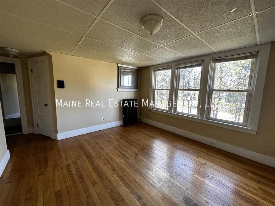 99 Broadway in Bangor, ME - Building Photo