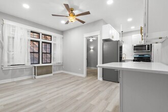 1127 W Farwell Ave in Chicago, IL - Foto de edificio - Building Photo