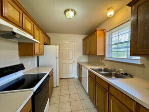 210 Cathy Dr in Robinson, TX - Building Photo - Building Photo