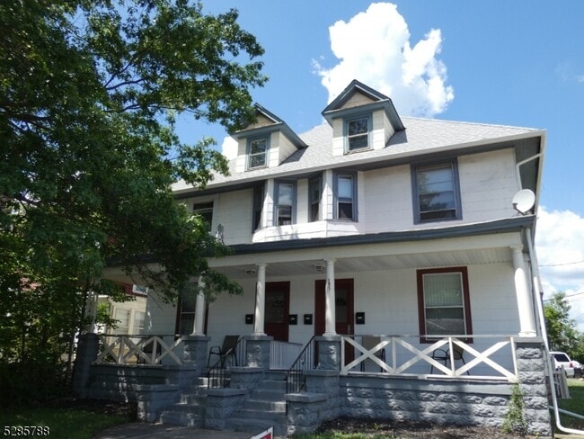 property at 199 E Main St