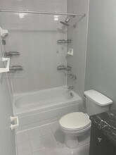 30 E 12th St in Hialeah, FL - Building Photo - Building Photo