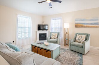 415 Greenville Ave in Carolina Beach, NC - Building Photo - Building Photo