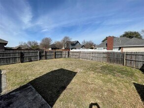 809 Windy Meadow Dr in Desoto, TX - Building Photo - Building Photo