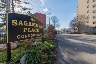 115 W Squantum St in Quincy, MA - Building Photo - Building Photo