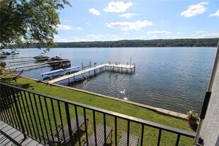 5732 E Lake Rd in Conesus, NY - Building Photo