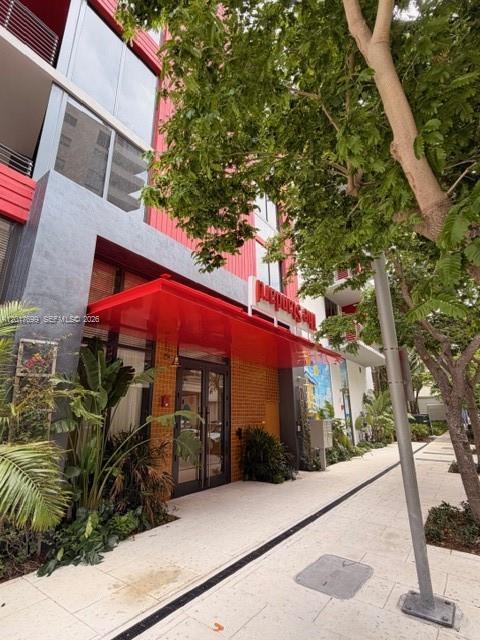 property at 90 NE 32nd St