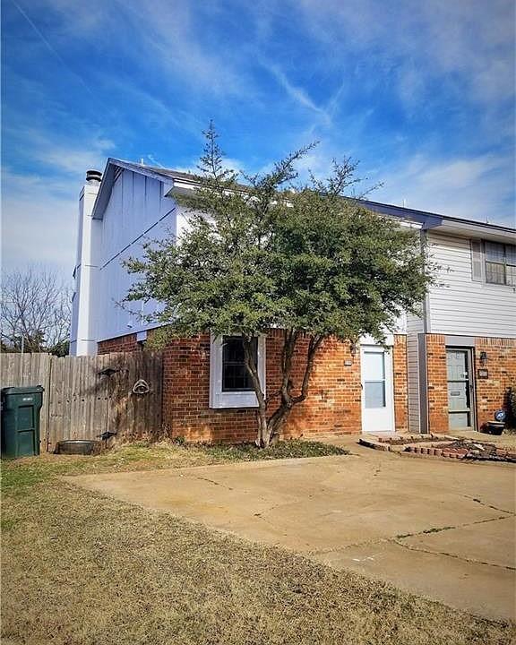 2309 Heatherfield Ln in Norman, OK - Building Photo - Building Photo