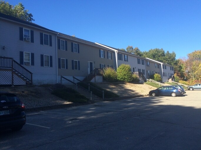 Glenwood North Apartments in Hampstead, NH - Foto de edificio