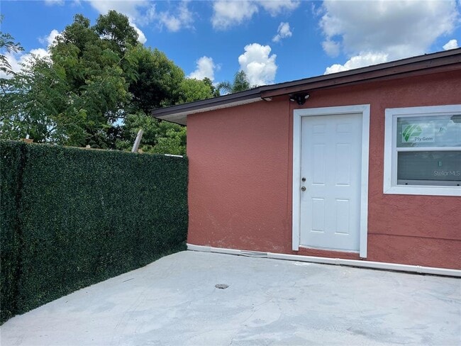 1606 New Amsterdam Way in Orlando, FL - Building Photo - Building Photo