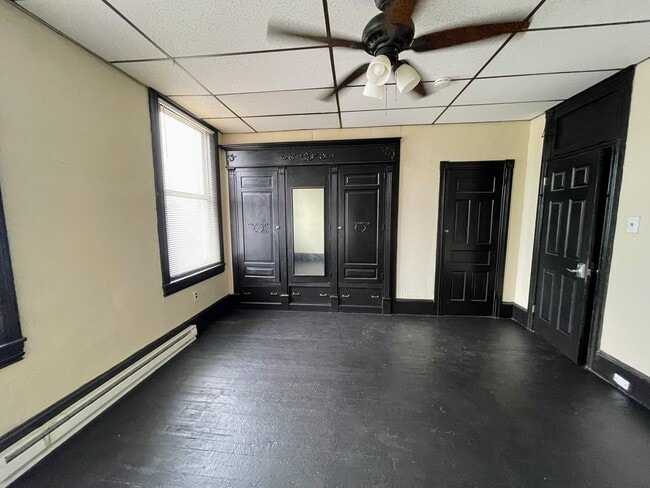 1225 W Allegheny Ave in Philadelphia, PA - Building Photo - Building Photo