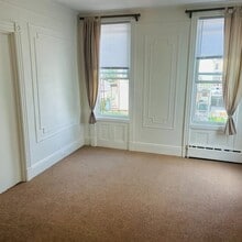 8013 87th Rd, Unit 2 in Woodhaven, NY - Building Photo - Building Photo