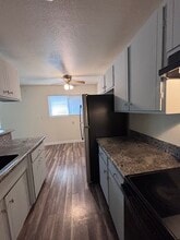 139 W Lassen Ave, Unit 22 in Chico, CA - Foto de edificio - Building Photo