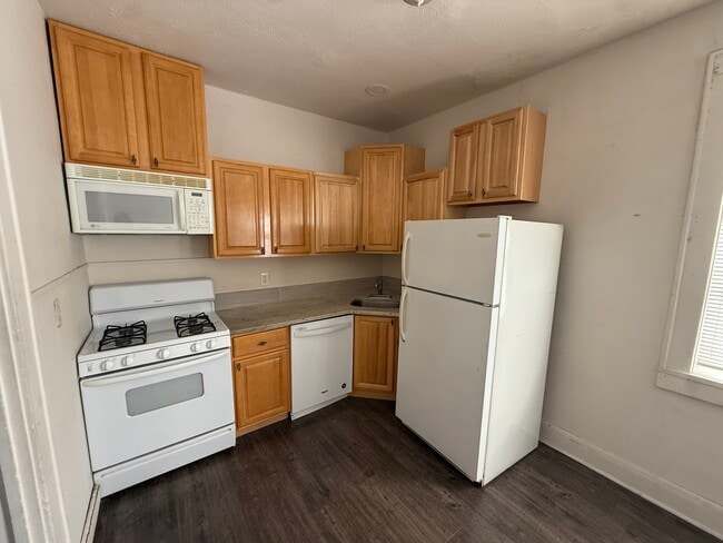 2389 Mountain Ave, Unit 2 in Scotch Plains, NJ - Building Photo - Building Photo