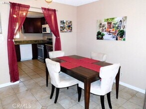 101 W Olive Ave-Unit -B in La Habra, CA - Building Photo - Building Photo