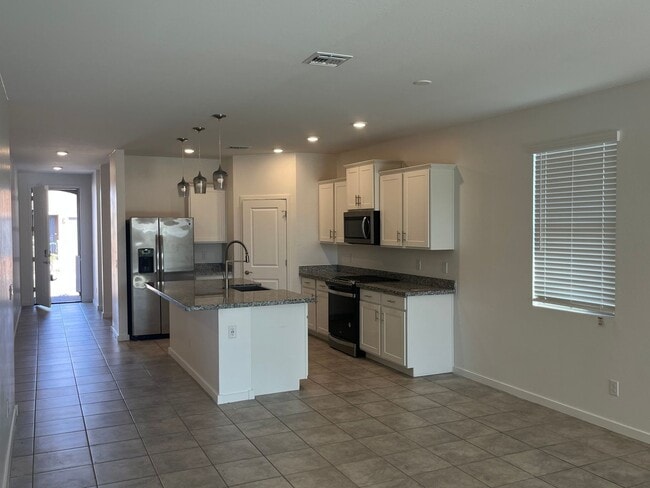 19915 W Badgett Ln in Litchfield Park, AZ - Building Photo - Building Photo