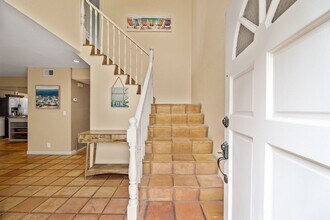 4850 Amalfi Way in Oxnard, CA - Building Photo - Building Photo