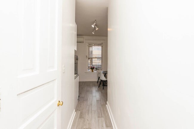 1722 N Mohawk St, Unit 1R in Chicago, IL - Building Photo - Building Photo