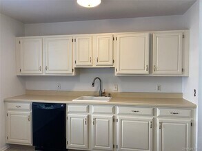 50 Olde Wagon Rd in Warwick, NY - Building Photo - Building Photo