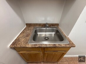 YORK AVENUE, Unit 5E in New York, NY - Building Photo - Building Photo