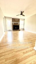 258 Canteberry Dr in Spring Lake, NC - Building Photo - Building Photo