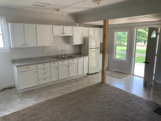 property at 2809 South Ave