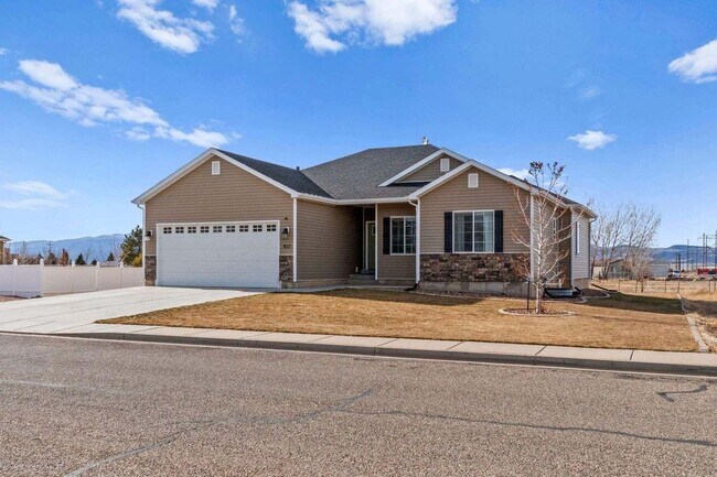 822 S 4475 W in Cedar City, UT - Building Photo - Building Photo