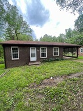 111 Pindal Rd in Dallas, NC - Building Photo - Building Photo