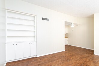 Cliff Dwellers in El Paso, TX - Building Photo - Interior Photo